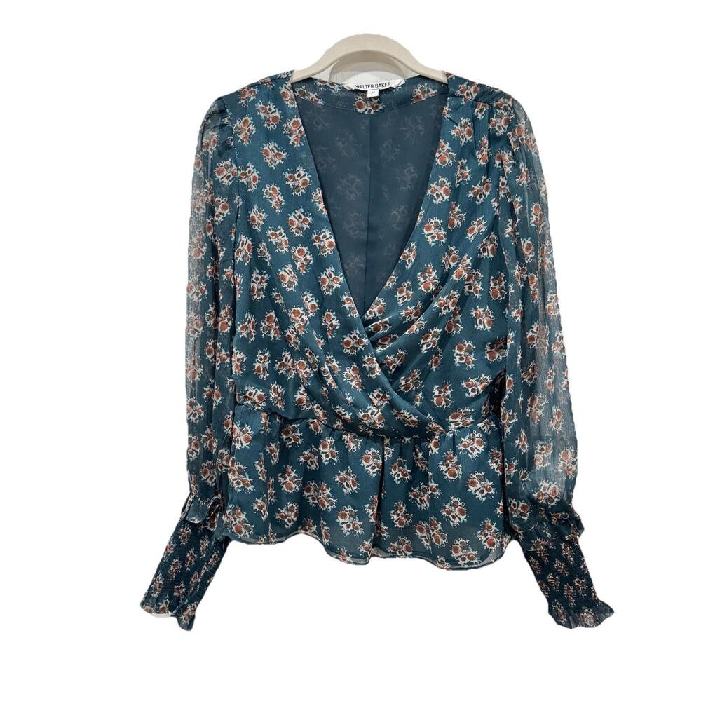 Women’s Walter Baker floral blouse Medium M Blue‎ Cinched Boho Professional